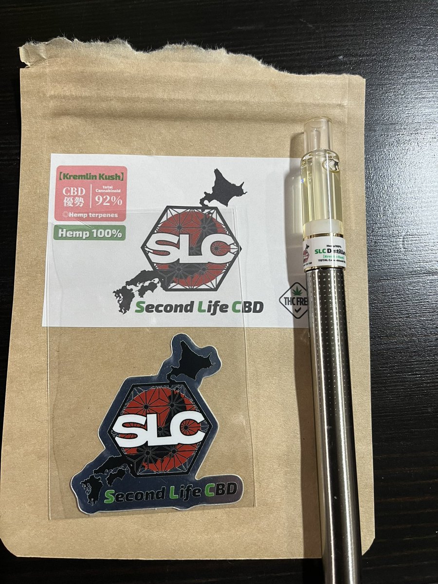 SLCさん<a href="/SecondLifeCBD/">Second Life CBD</a> の Distillateリキッドのクレムリンクッシュを購入しました✨
発送早いです💖
きれいな色です🤤

ヘンプ100%に惹かれました😍
いい感じにポーっとしています💕
新基準でもカンナビを感じれます☺️✨
#勝手にPR