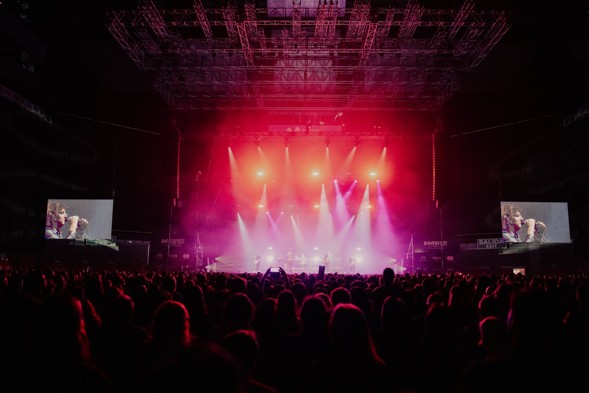 MovistarArenaEs's tweet photo. ¡Un concierto más de esta edición de @Inverfest en el #MovistarArena de Madrid! ⚡️ Esta vez Derby Motoreta’s Burrito Kachimba, quien ha presentado en concierto su nuevo álbum, 'Bolsa amarilla y piedra potente’. https://t.co/1aBczcKx65