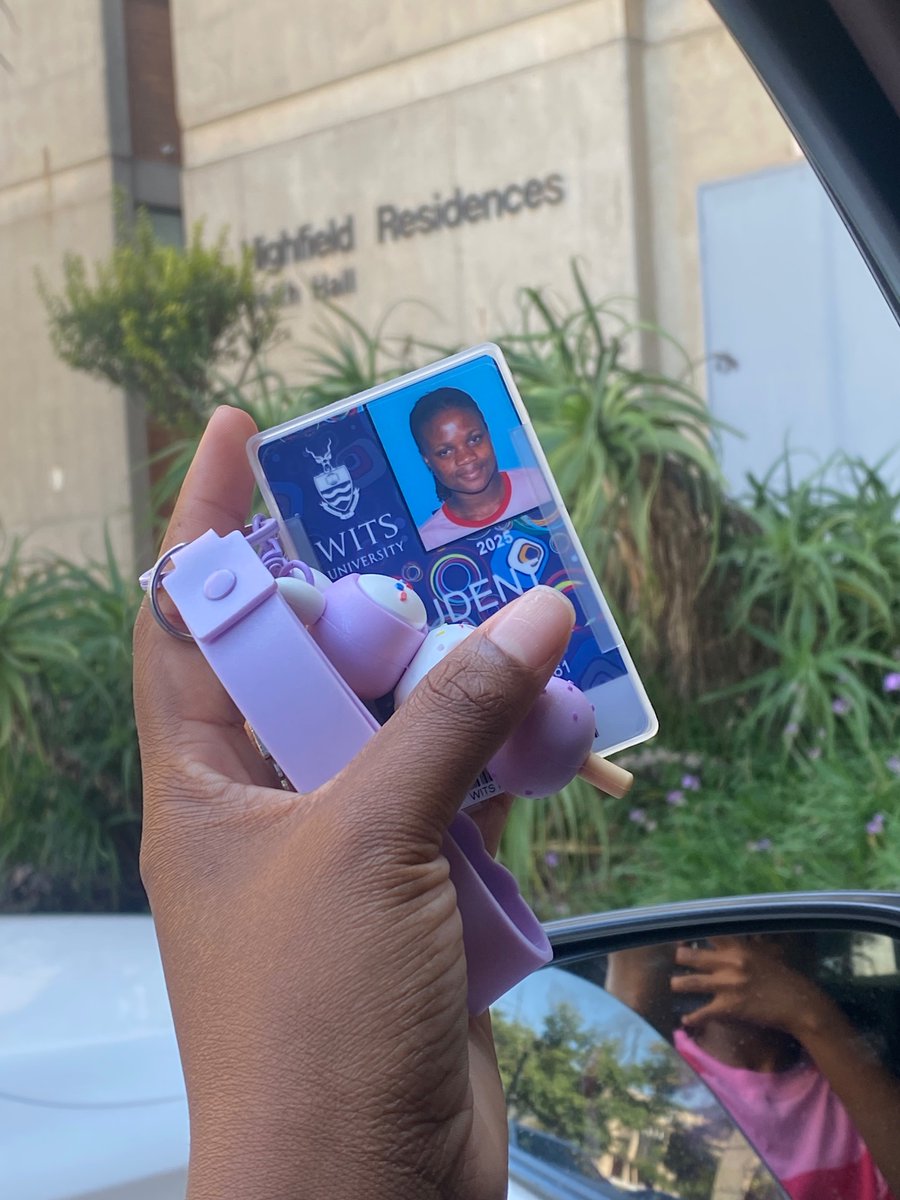 tankiso_matanka's tweet photo. Good morning friends today took our golden girl to wits university as she embarks upon her first year at wits 

Would like to thank @OldMutualInsure and credit guarantee insurance who will fund her studies and res fees

Thank you my friends for your support 🙏🏿 https://t.co/yuB3bKprMP