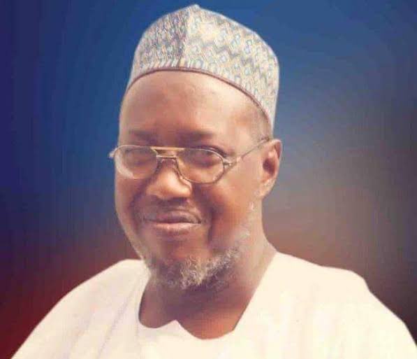 Waspapping_'s tweet photo. Now that I’m officially a father of twins, Insha Allah, I’ll be running Project Sheikh Ja’afar Mahmud Adam and Project Sheikh Auwal Albani Zaria. https://t.co/j6mCXP5LKK