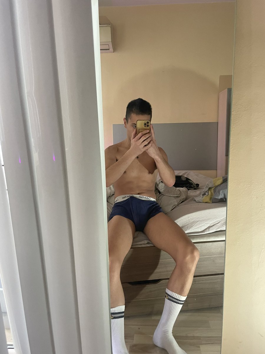 imaMaxy's tweet photo. Send your underwear in the comments 🤤🤤⬇️ https://t.co/totx04rqG5