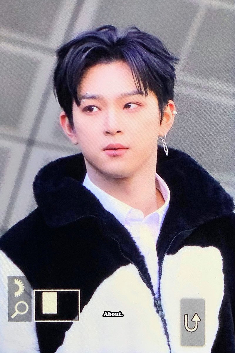About_726's tweet photo. 250125

#원어스 #ONEUS #이도 #김건학 #LEEDO https://t.co/BOXzozzO6G