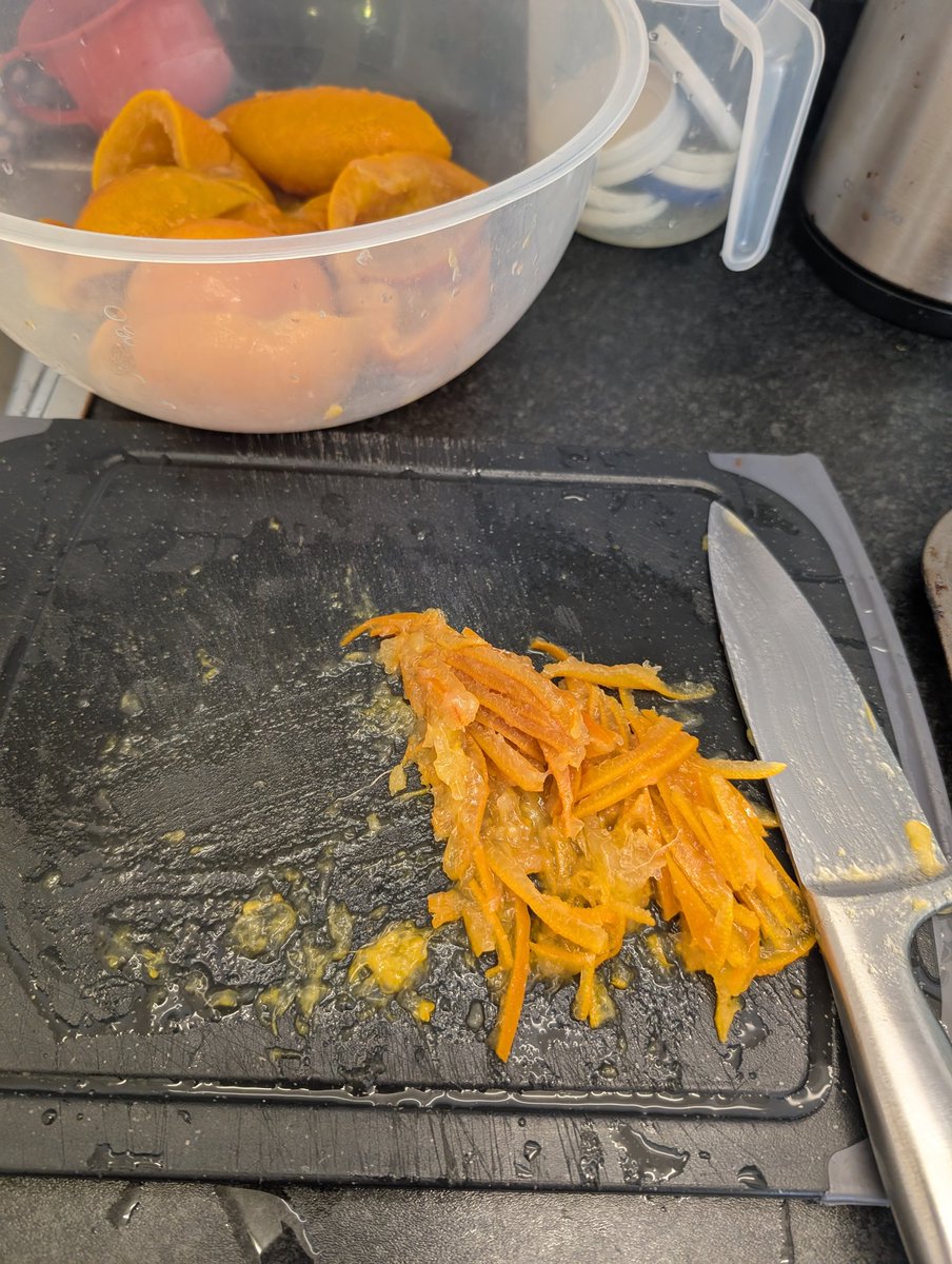 DaveWishingsky's tweet photo. I imagine this happening in households across the country.
#makingmarmalade
#marmalade https://t.co/aSmYlJ4v3i