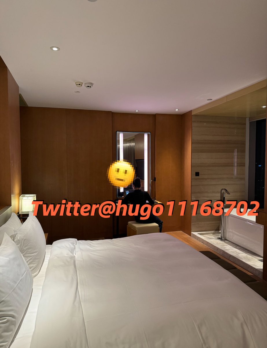 落地喂吃鸡吧失败😔 从好妈妈切换到骚货一秒钟，鸡吧还没摸热乎的m总就要开始加班了
接娃放学➡️好妈妈
酒店开房➡️美少妇
加班开会➡️m总
开完会➡️变成什么呢？