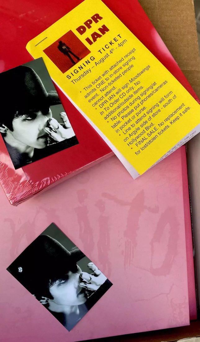 Helping a Dreamer sell her signed MIITO album! 

WTS/LFB SIGNED DPR IAN MOODSWINGS IN TO ORDER MIITO 
- From the Amoeba Hollywood signing event
- 700 AUD (negotiable)
- Seller is from Australia but can ship ww! 📦🌍

Message here for direct inquiries: instagram.com/huynhkatrina_?…