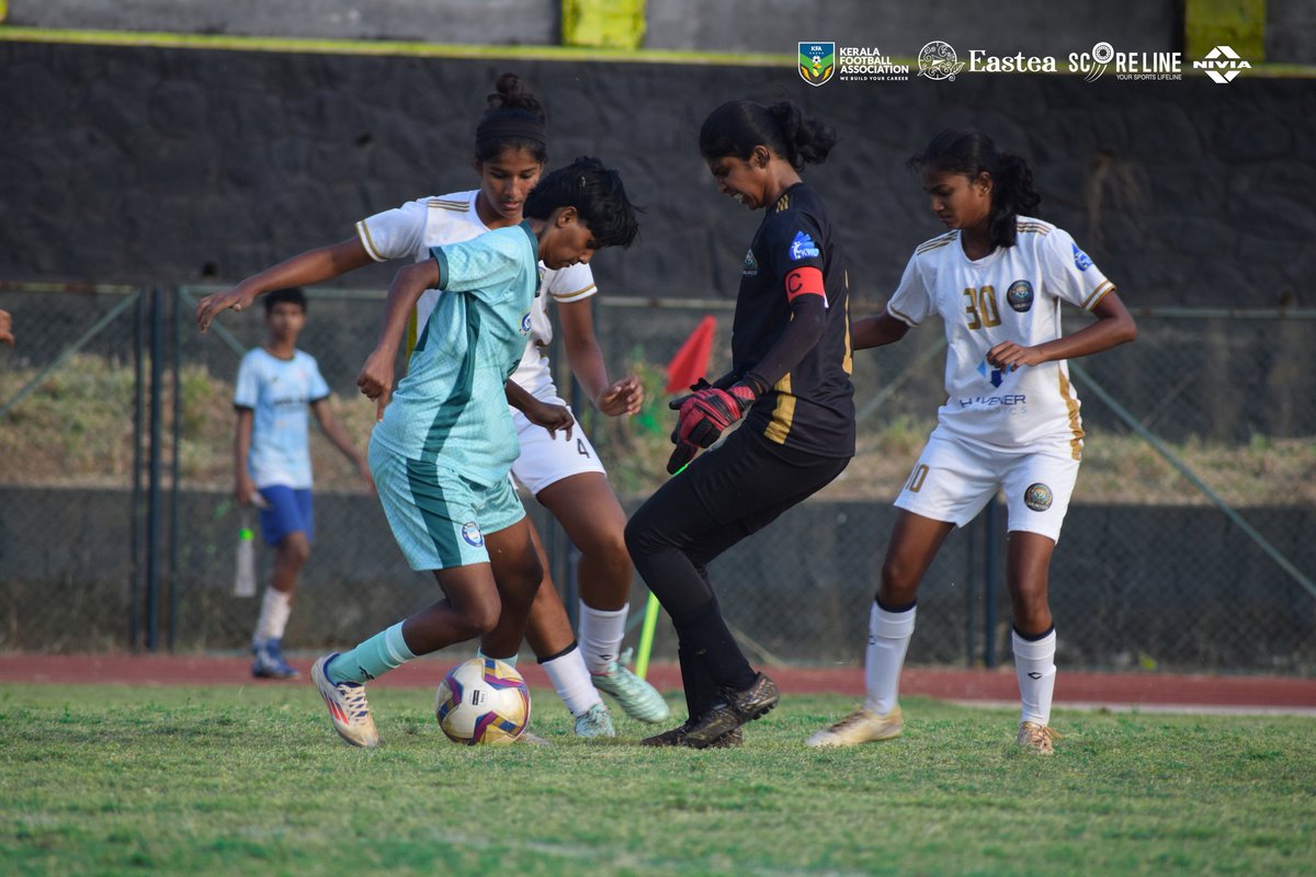 keralafa's tweet photo. β½ Thrilling action from Match 4 of the Eastea Kerala Womenβs League 2024-25!
City Club Chalakudy and Lords FA battled it out in a gripping 3-3 draw, leaving fans at the edge of their seats! π₯
#EASTEAKWL #MatchAction #KeralaWomensLeague #FootballPassion https://t.co/DRuXW5KRMJ