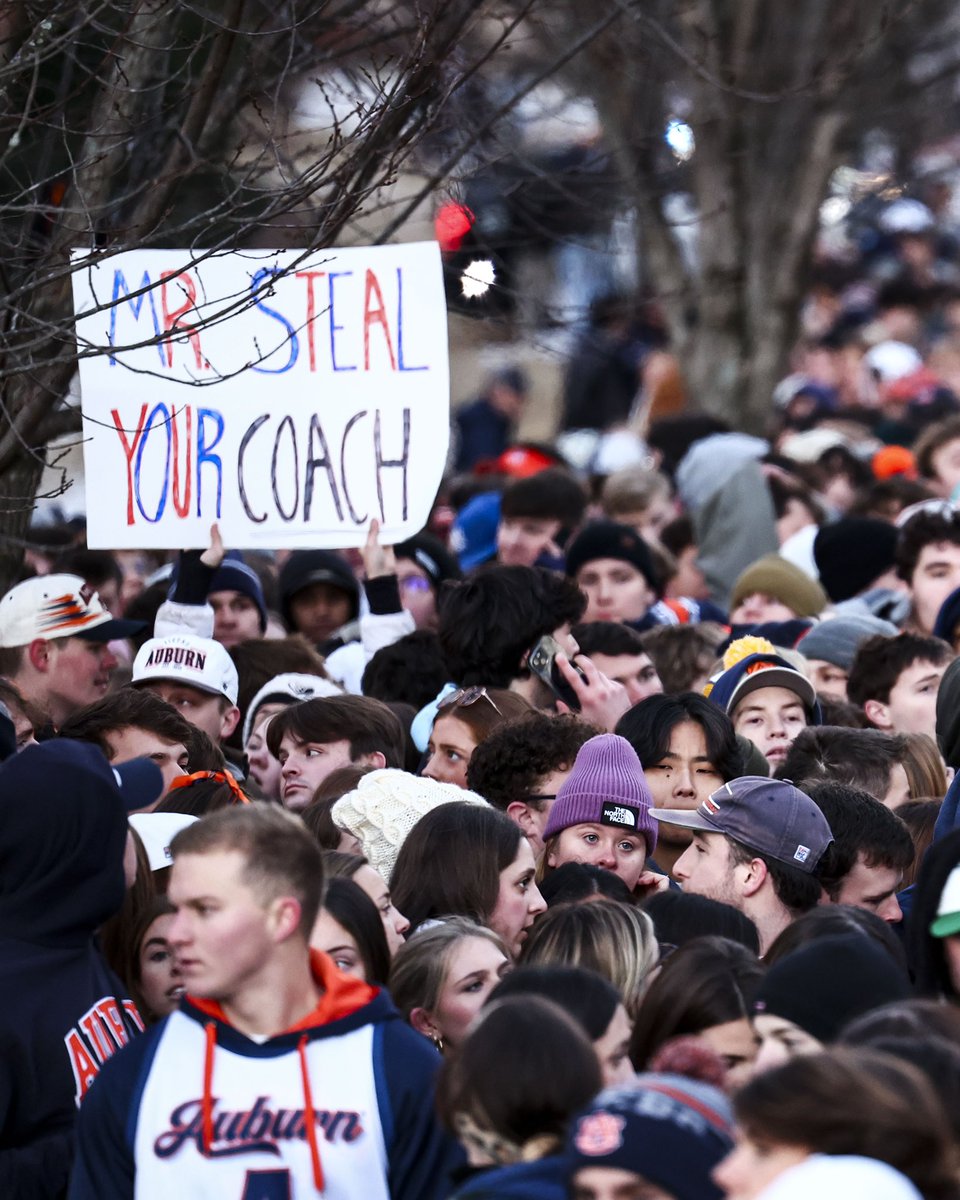 Auburn Basketball tweet media