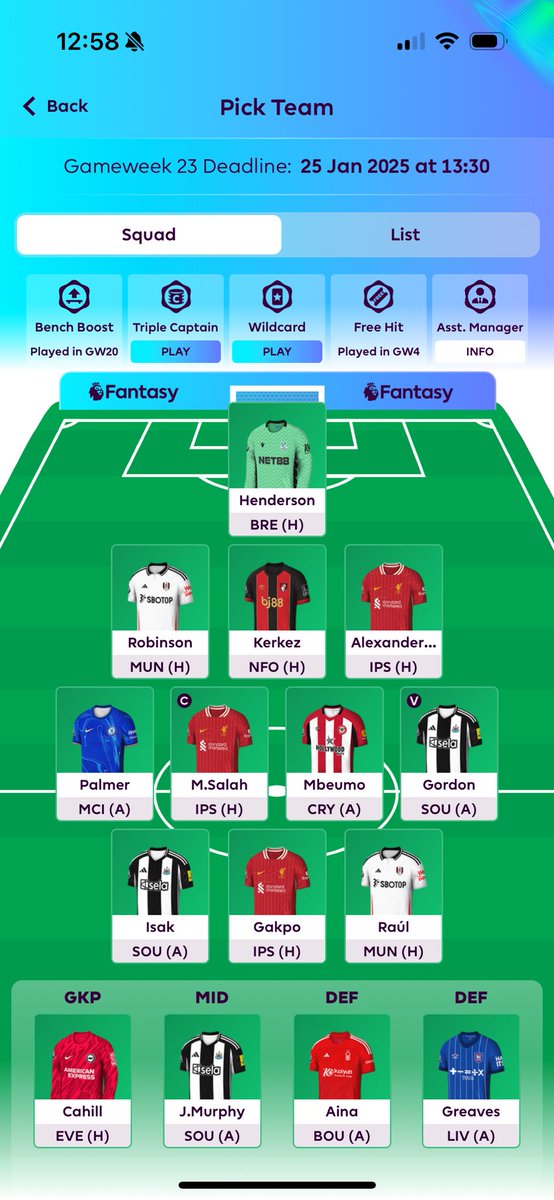 wolves7781's tweet photo. @fplMagndaldo Who to bench? https://t.co/XdBm6fr7q7