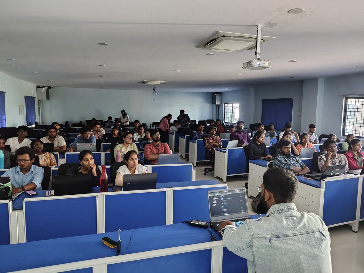 lasyac07's tweet photo. Just finished an amazing 2-day bootcamp! Learned about blockchain tech—consensus mechanisms, smart contracts—and created simple DApps (calculator &amp; voting app). Fired up for more Web3 experiments! 🌐
@Algo_Bharat @algodevs @AlgoFoundation #AlgoCampHyd https://t.co/3xWzJ2L9dd