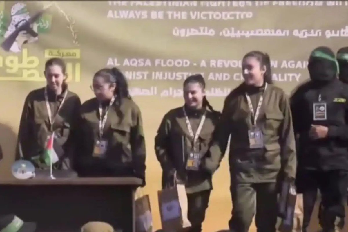 IlkhaAgency's tweet image. Hamas releases four Israeli soldiers in ceasefire prisoner swap #Hamas #Gaza #PrisonerSwap
ilkha.com/english/world/…