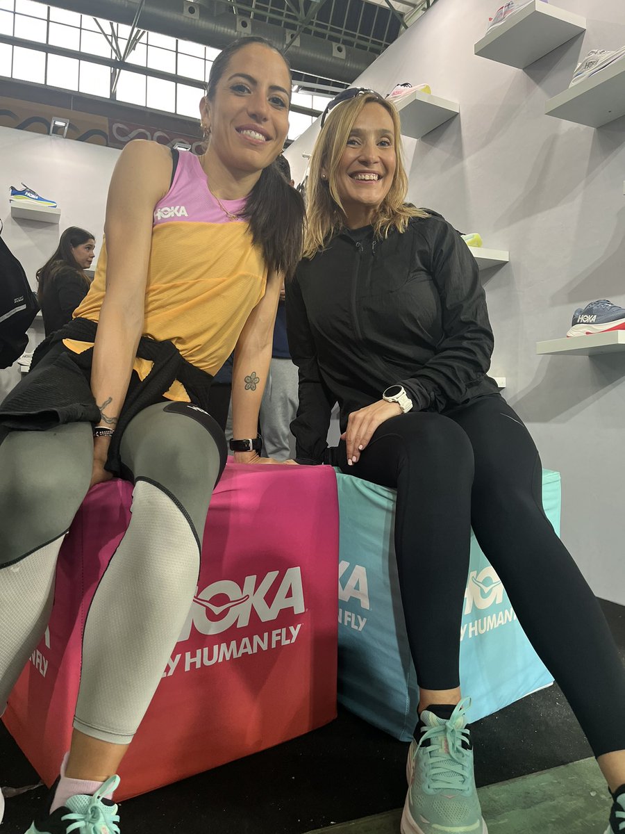 Rocío Martínez (@rocio_burgos) on Twitter photo Orgullo de paisana burgalesa, súper atleta <a href="/LidiaCampo/">Lidia Campo Sastre</a>
Le pediré algún consejo para la <a href="/mediodesevilla/">1/2MaratónSevilla</a> <a href="/hoka/">HOKA</a> de mañana, o mejor que me preste sus piernas 😂❤️🏃♀️ Orgullo de paisana burgalesa, súper atleta <a href="/LidiaCampo/">Lidia Campo Sastre</a>
Le pediré algún consejo para la <a href="/mediodesevilla/">1/2MaratónSevilla</a> <a href="/hoka/">HOKA</a> de mañana, o mejor que me preste sus piernas 😂❤️🏃♀️