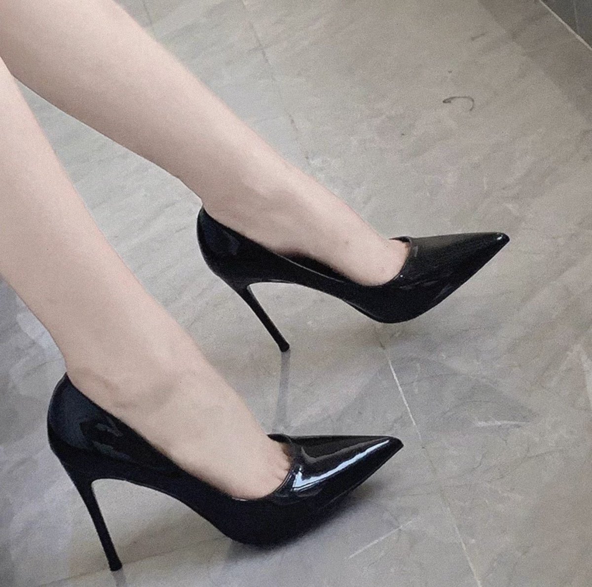 有木有医僧，肚纸痛欸