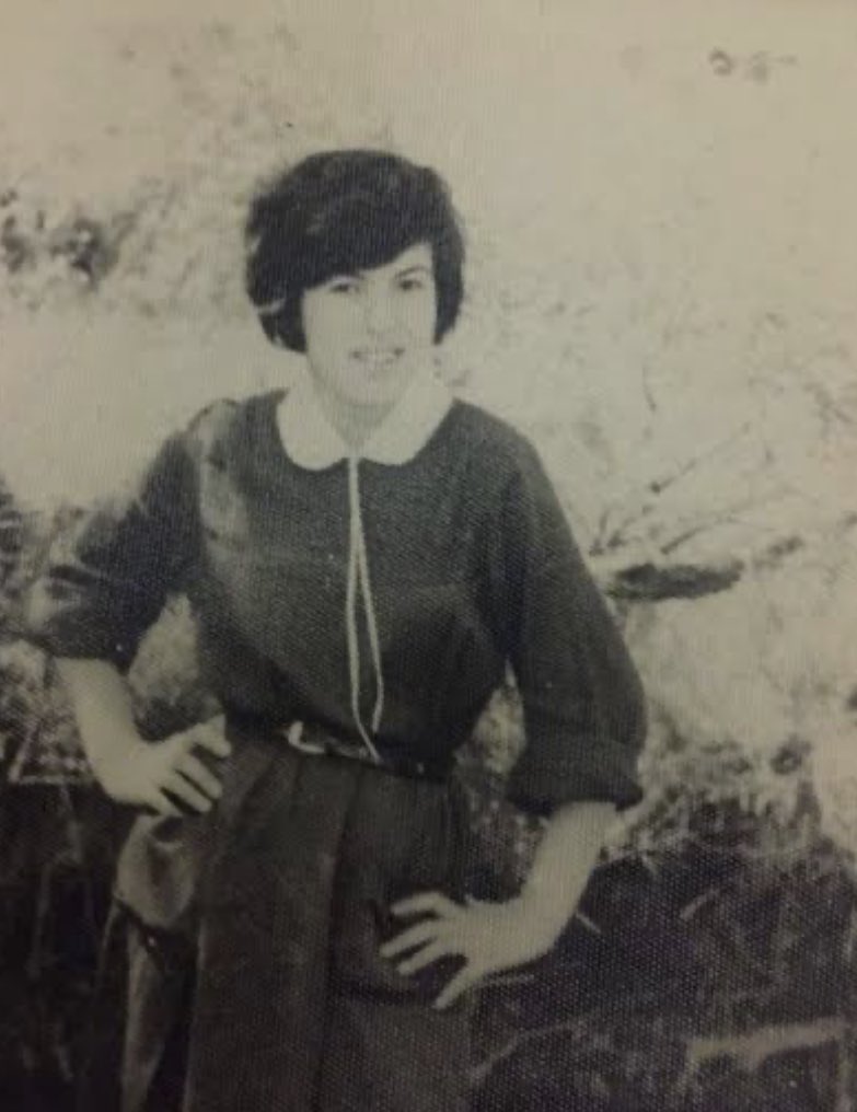 25 Ocak 1973:
İstanbul’da üç gün önce yaralı olarak getirildiği hastanede gözaltına alınıp işkence gören TKP/M-L üyesi Meral Yakar hayatını kaybetti