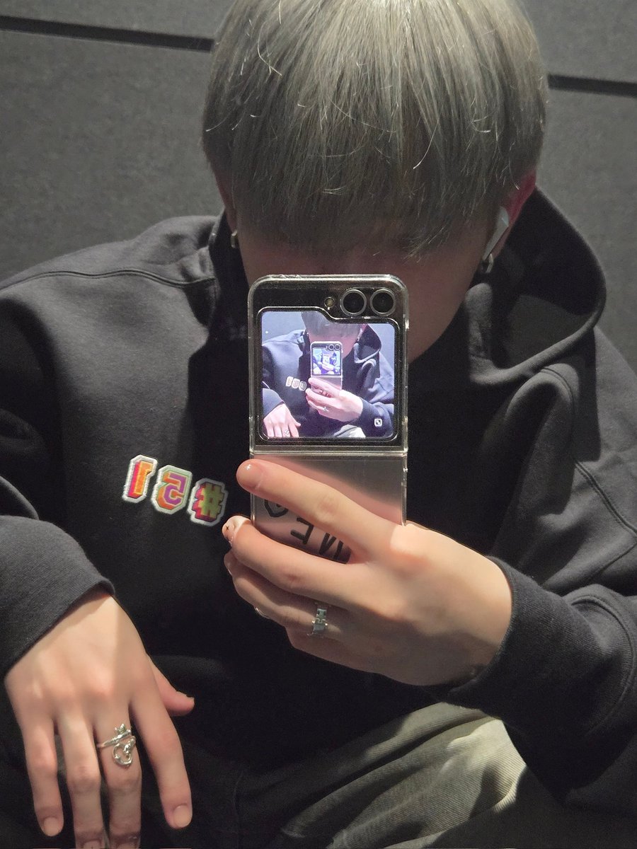 📲 ─ W UPDATE

#HARUA : Music Bank → Music Core 
(1/2)

 #andTEAM #앤팀
#하루아 #ハルア #HARUA