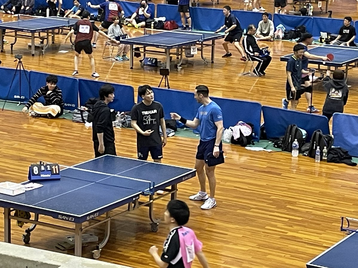 hitokake0920's tweet photo. 2025,01,25
新体連全国大会 30代の部
応援行ってきました🚄
SPOTTOはなんとベスト4入賞😆👏
素晴らしい試合の連続で、大変楽しく応援させてもらいました❤️‍🔥

体調を崩しつつある私に、優しい友人が回復薬をくれたので、明日の試合（東京）はこれを飲んでがんばります🥹🤝

#TIBHAR
#SPOTTO
#新体連 https://t.co/j5pXXiYTW0
