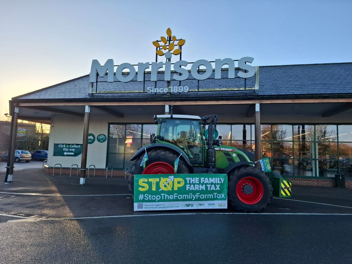 nfueast's tweet photo. More images from the Day of Unity, with farmers at Morrisons, Wymondham, Tesco in Pulborough, Waitrose in North Walsham &amp; Ipswich Town centre. https://t.co/tIecDlAZNe
