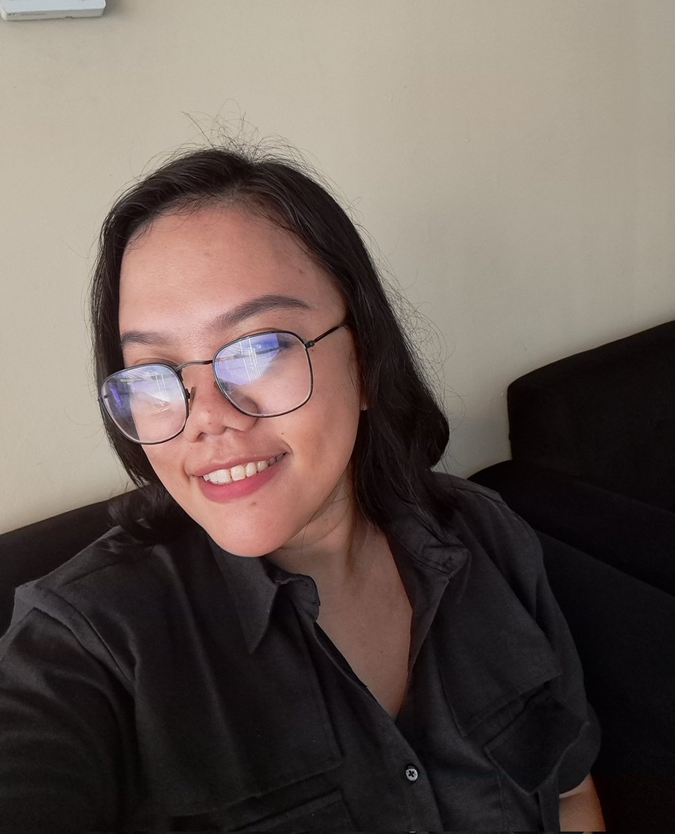 Kalau ada yang bully yah di ketawain aja.