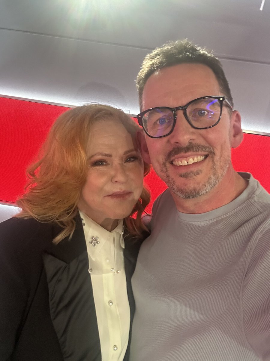 Simon Beale (@simonbeale) on Twitter photo Chatting <a href="/MaskedSingerUK/">#MaskedSingerUK</a> T’Pau & more with the brilliant <a href="/caroldecker/">Carol Decker 🐦💙</a> on <a href="/Heart80s/">Heart 80s</a>
<a href="/GlobalPlayer/">Global Player</a> 📻 DAB 🗣️ Play Heart 80s
#maskedsingeruk #maskedsinger Chatting <a href="/MaskedSingerUK/">#MaskedSingerUK</a> T’Pau & more with the brilliant <a href="/caroldecker/">Carol Decker 🐦💙</a> on <a href="/Heart80s/">Heart 80s</a>
<a href="/GlobalPlayer/">Global Player</a> 📻 DAB 🗣️ Play Heart 80s
#maskedsingeruk #maskedsinger