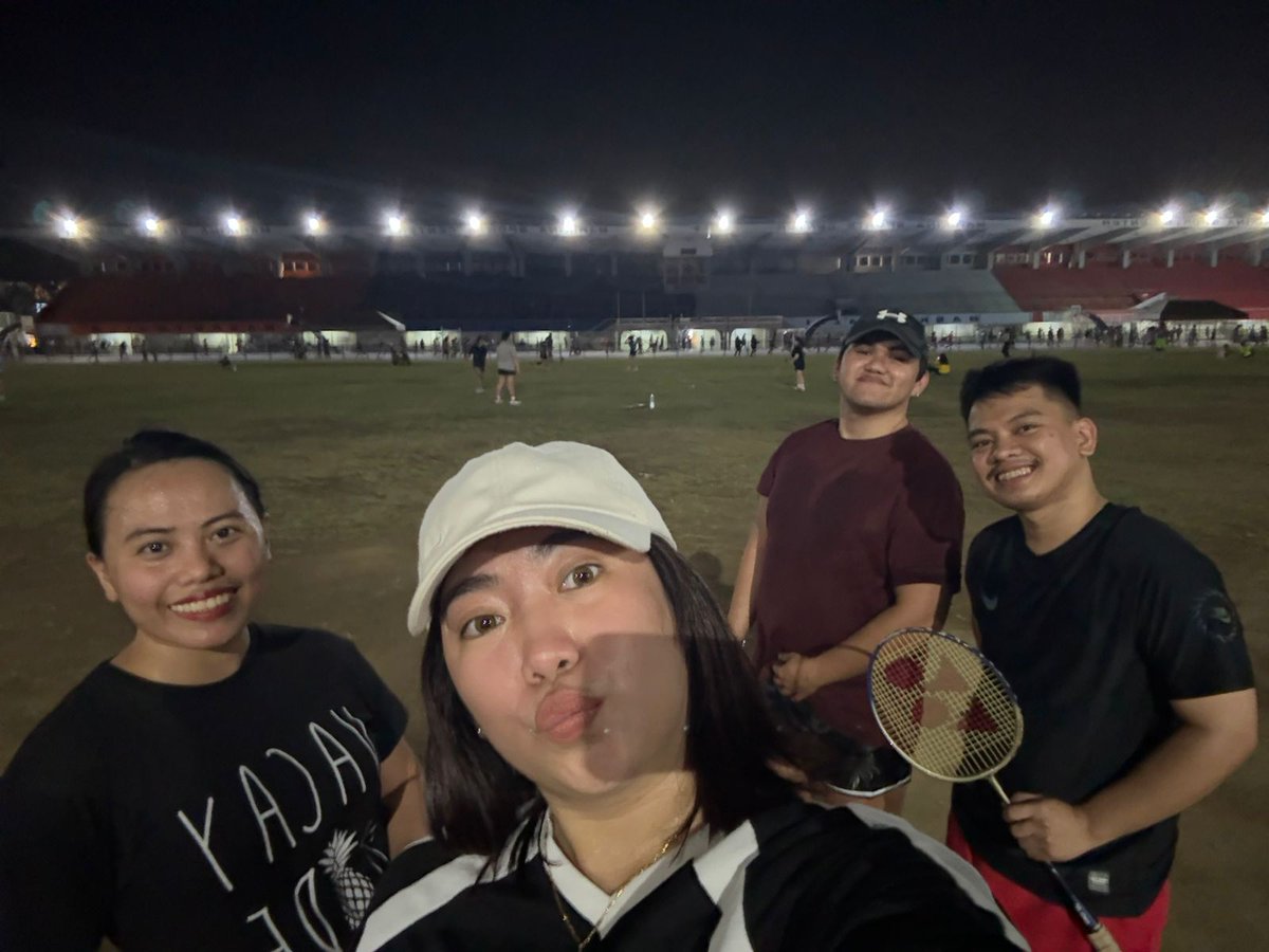 Ryanfiless's tweet photo. 🏸🏸 https://t.co/amB41kHVnI