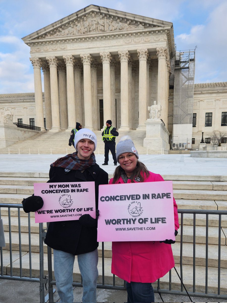 #whywemarch #MarchForLife <a href="/SaveThe1Child/">Save The 1</a> 
My son joined me this year for the National Pro-Life March in DC!