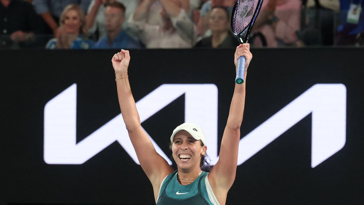AustralianOpen's tweet photo. 🎶 𝒕𝒉𝒊𝒔 𝒊𝒔 𝒘𝒉𝒂𝒕 𝒅𝒓𝒆𝒂𝒎𝒔 𝒂𝒓𝒆 𝒎𝒂𝒅𝒆 𝒐𝒇 🎶

@Madison_Keys #AO2025 https://t.co/lf8fMcz8I4