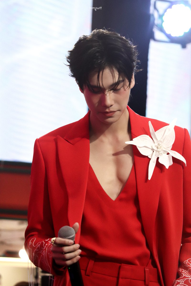 mmpwtt's tweet photo. ภูวินทำไรรรรร😳🔥

TheMallCNY x Phuwin

@phuwintang #phuwintang
#TheMallLifestoreCNYxPhuwin https://t.co/8BzN9khUMl