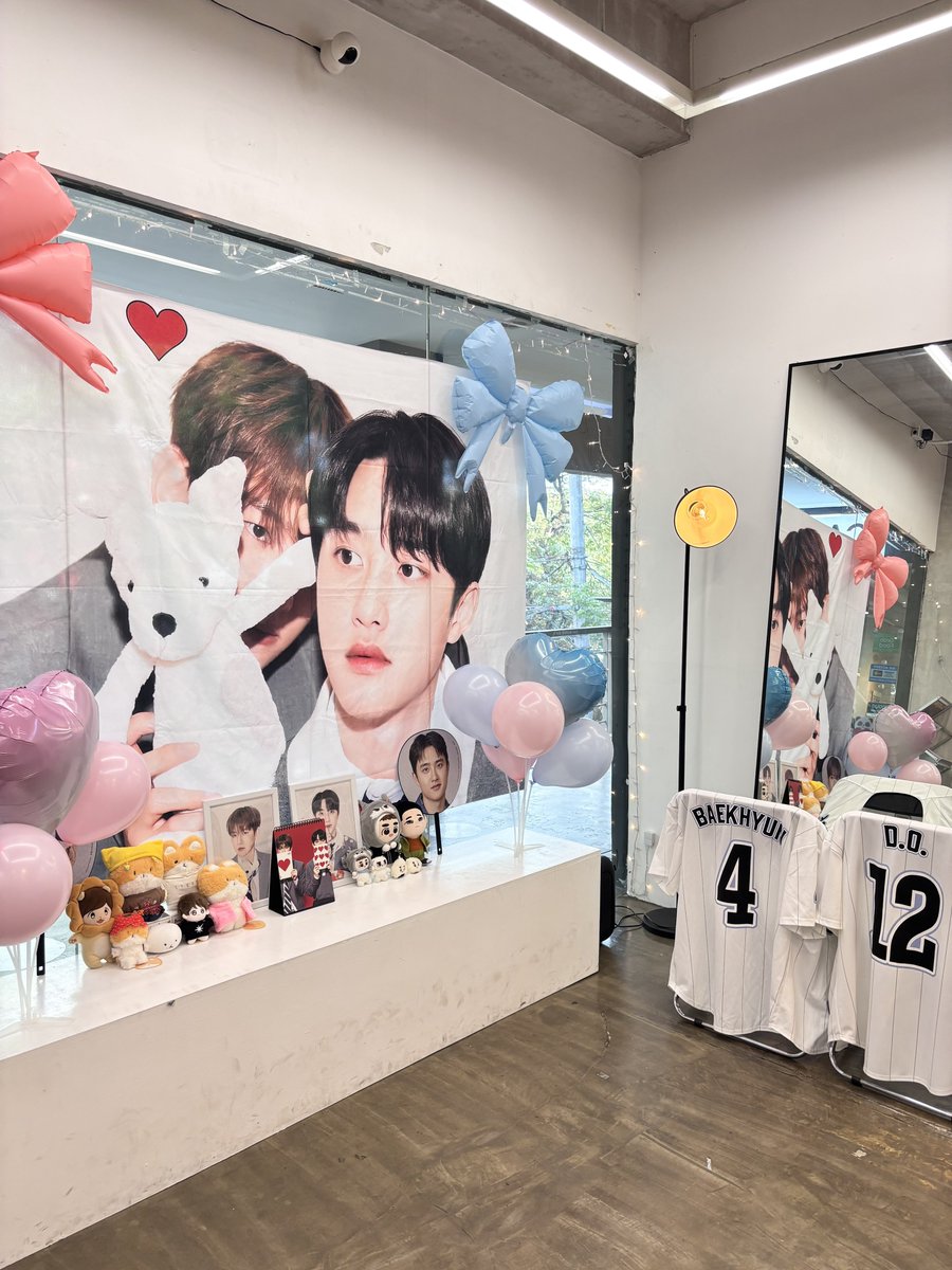 M1NSEOKI's tweet photo. happy baeksoo daayyy!!! β¨π
#MoonlightInJanuary @yours_baeksoo @cafe408_ https://t.co/LxGW4nOhx0