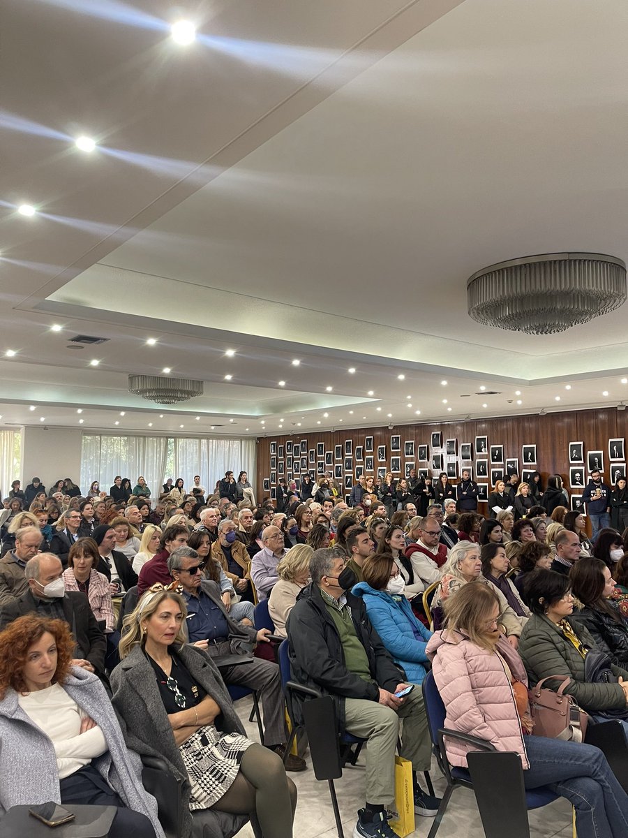 Εκδόσεις Αρμός tweet media