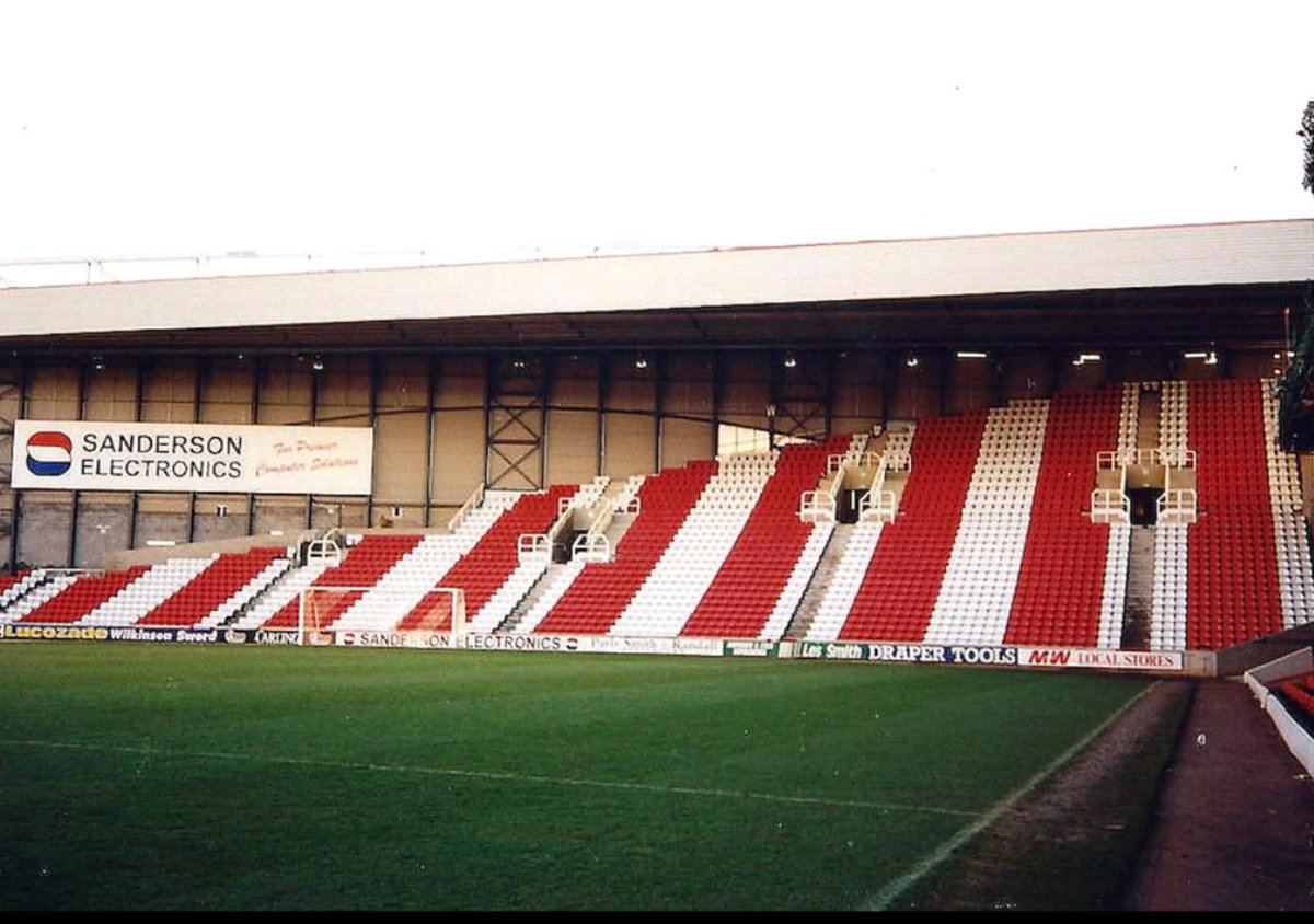 FootballMartin_'s tweet photo. One of my favourite childhood memories of Saints vs Newcastle is being in the Milton Road end in 1997, watching @mattletiss7 score a last-second equaliser. And who could ever forget the two stunning goals Matt scored against them in 1993 π #LeGod #SaintsFC https://t.co/njbljNXLUC