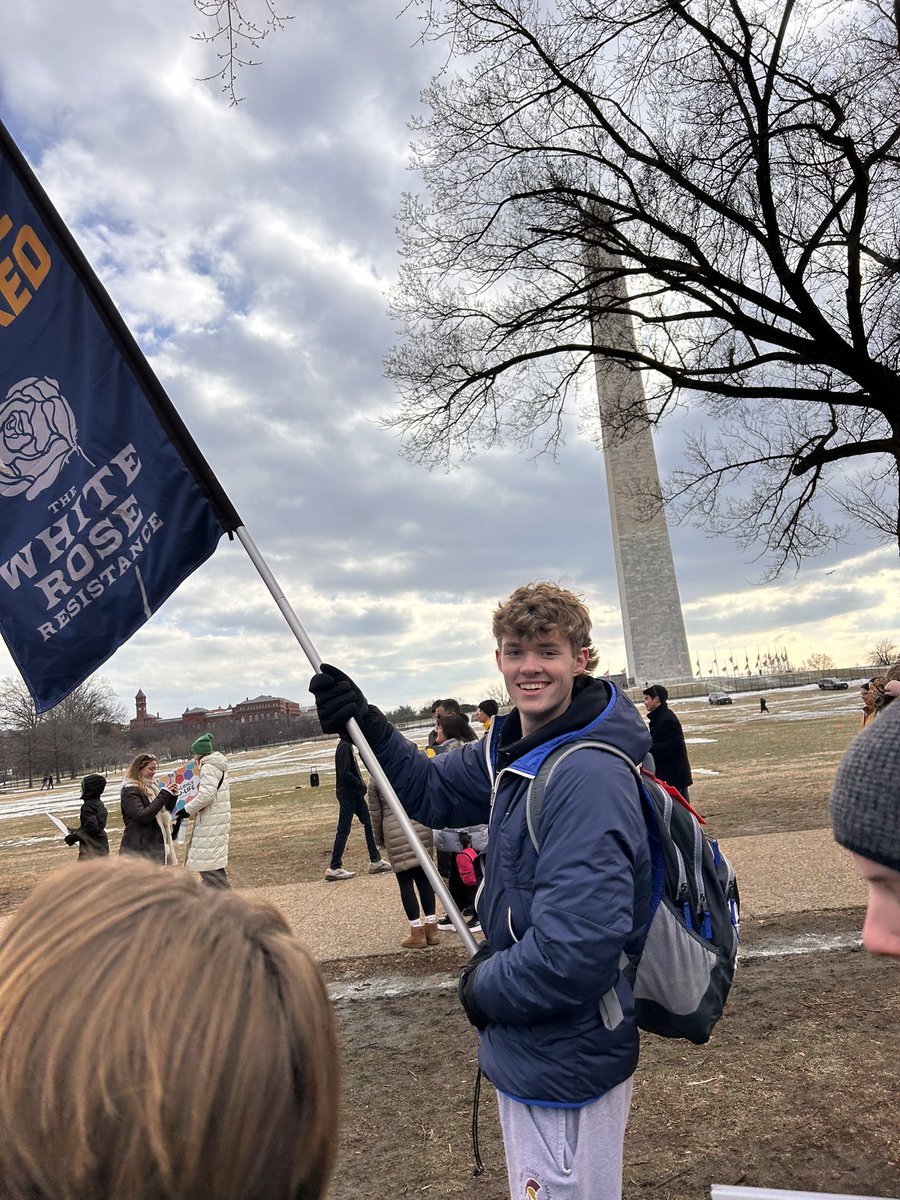 DSJMinistry's tweet photo. We are the voice for the voiceless! #whywemarch
#studentsforlife #marchforlife2025
@DeSmetJesuitHS https://t.co/dlYARAsguE