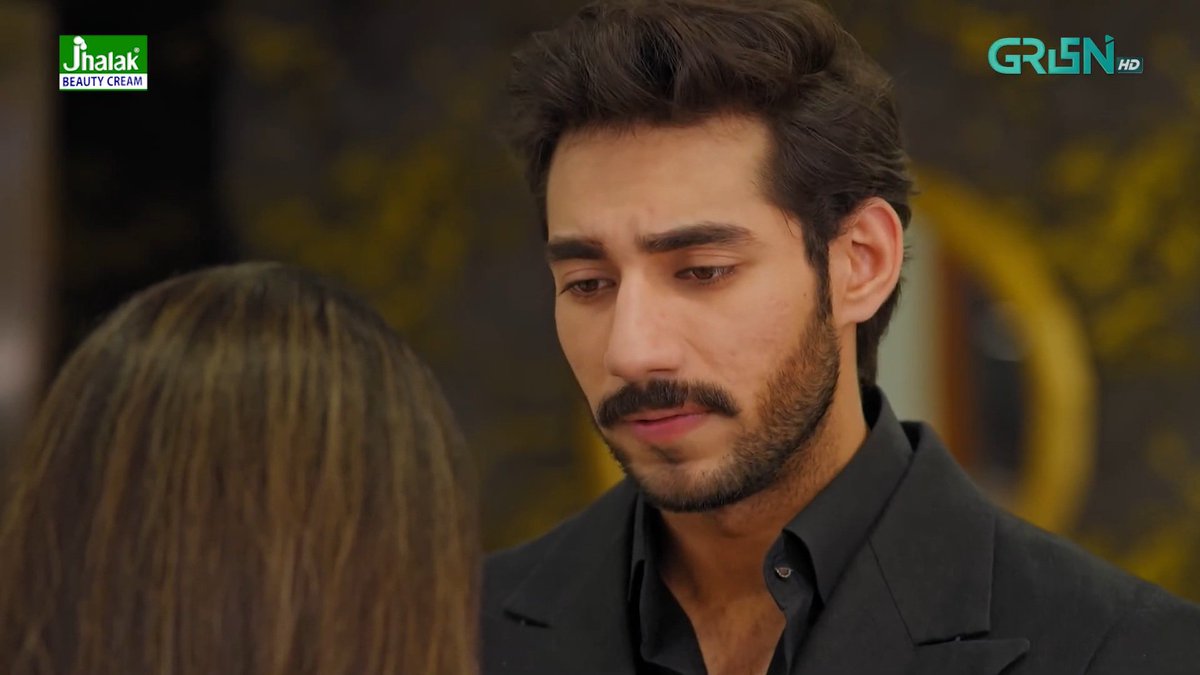 alliyacreations's tweet photo. "Ek tum hi to ho jisne mujhe mohabat ki wajood ka ehsaas dilaya...tumne mujhe zindagi ki sabse haseen tofa diya hai...tum mere zindagi ka sabse khoobsurat rishte ho Mehrunisa"

This man be setting the standards so high 🤌😭❤️

#Iqtidar #MehShah #AnmolBaloch #aliraza https://t.co/nfRogH6PVa