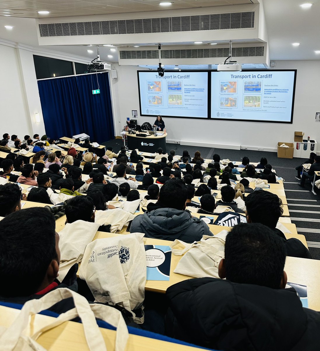Our latest cohort of <a href="/CMetInt/">Cardiff Met International</a> students have arrived!!! A bit of a shock to the system for some with the dramatic change in temperature 🥶 but this is not affecting the smiles and excitement 😁
Welcome <a href="/cardiffmet/">Cardiff Metropolitan University</a> January 2025 cohort 🎉