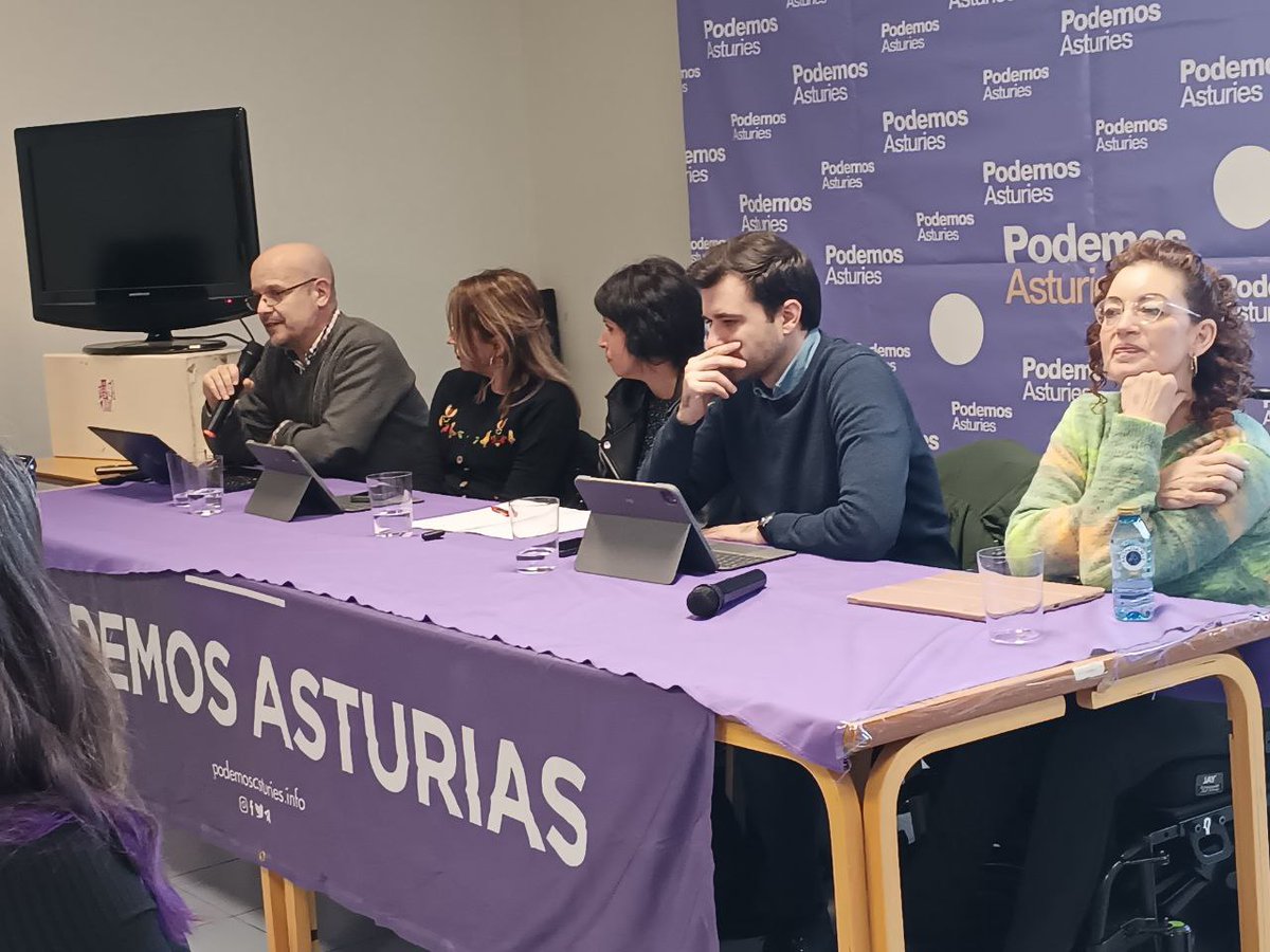 PodemosAsturies's tweet photo. Rompiendo barreras, tendiendo puentes en Oviedo, acompañadas de nuestras diputadas @MartinaVelardeG , @noepmp y @J_Sanchez_Serna .
#DiversidadFuncional https://t.co/Qi61mJFZVj