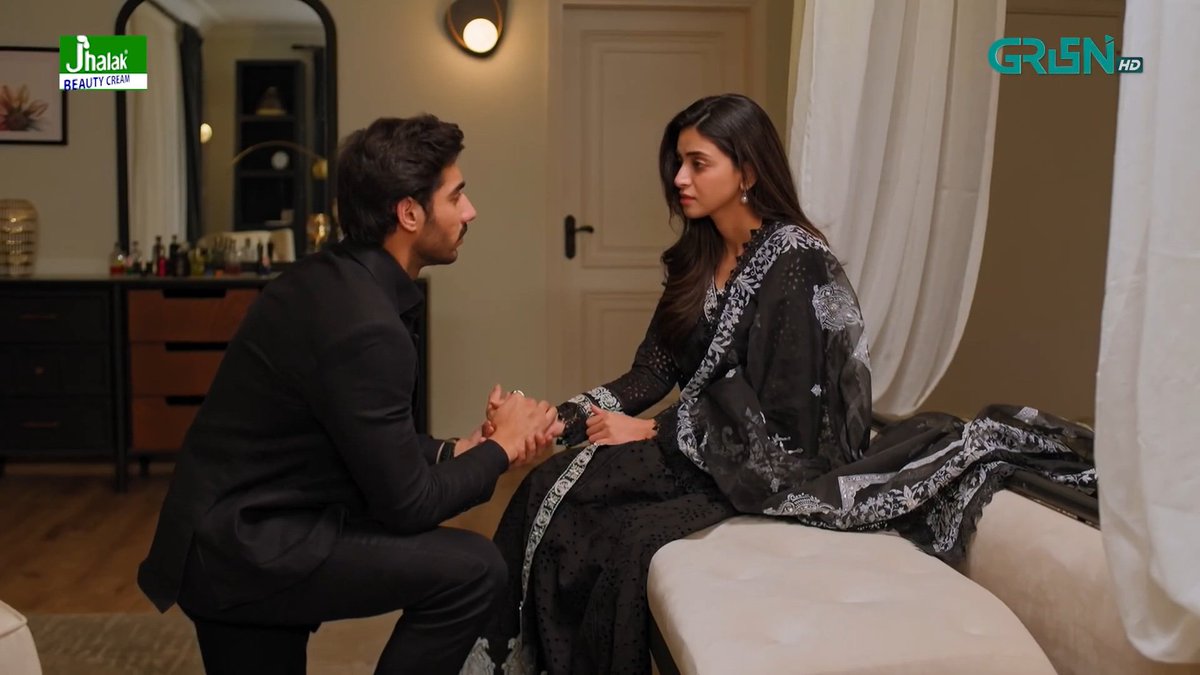 alliyacreations's tweet photo. "Main yeh vaada karta hoon ke main wo shah Nawaz banne ke liye taiyyar hoon jo tum mujhe banana chhati ho" 

🥹🧿❤️

#Iqtidar #MehShah #AnmolBaloch #aliraza #Mehrunisa #shahnawaaz https://t.co/sTHohZUczp