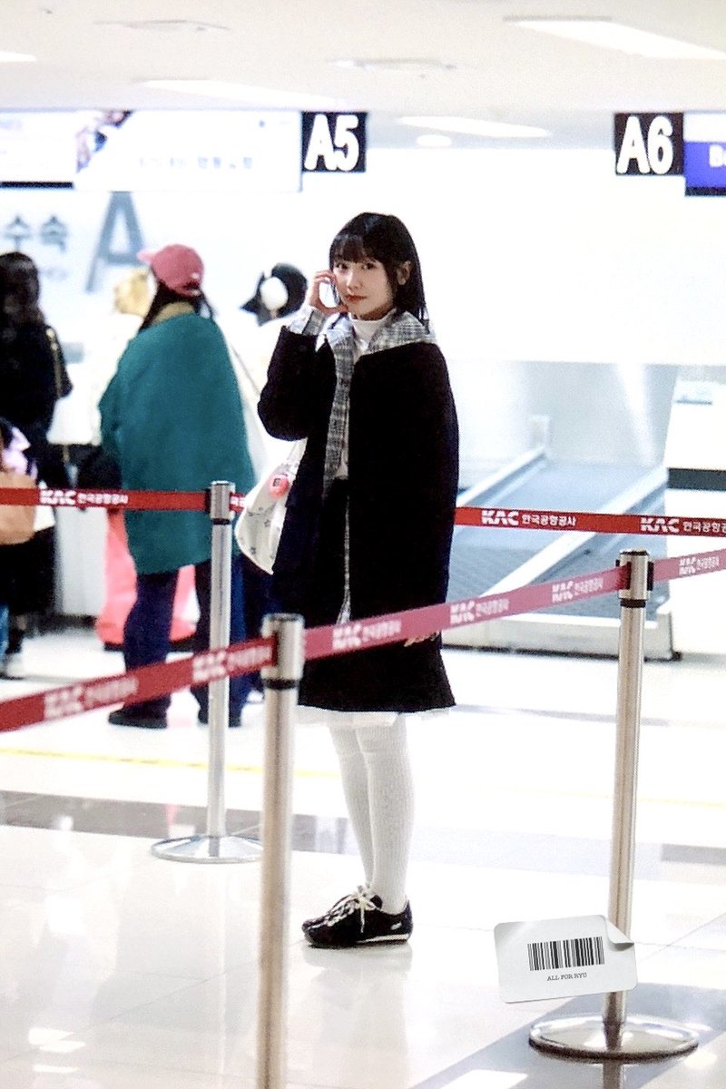 250125 GMP #러블리즈 #류수정
오늘 착장 넘 귀여버여…∩(ྀི𓂂ɞ̴̶̷ ·̮ ɞ̴̶̷𓂂 ྀི∩)💗