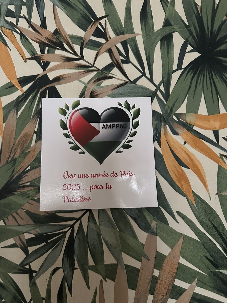faridbikelife's tweet photo. Merci 🤲  🙏 @M181613 
Il est encore temps et possible que les armes se transforment en fleurs
J’ai reçu ta magnifique carte de vœux. 
InshAllah un mon monde en paix et tous peuples libres 
@GazaBeit 
#freepeople #peuplelibre #FREEPALESTİNE https://t.co/IwcK53mgy6