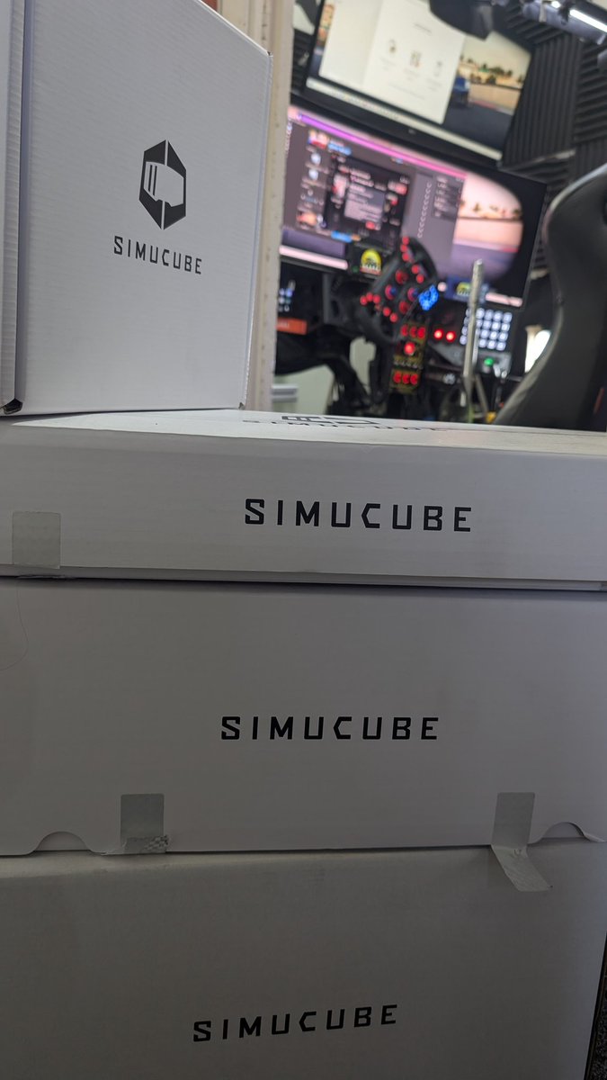 rastaracing83's tweet photo. Me declaro fanboy 🤣🤣 #simucube #simracing @Simucube #activepedals #simucube2pro https://t.co/76LAqmBuHz
