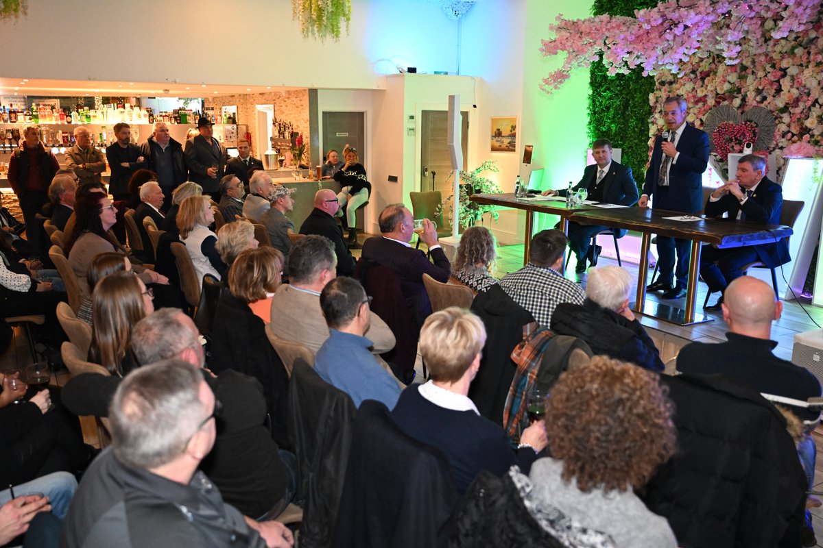 Nigel Farage MP tweet media