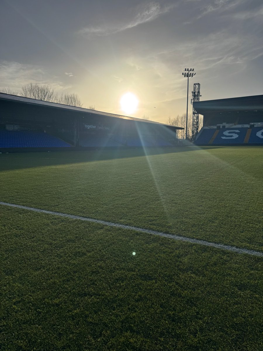 Sun making a rare appearance for our game today. ⁦⁦Pitch coming through the unpredictable weather conditions with grass cover in a good place. ⁦<a href="/Quadropdosing/">QUADROP</a>⁩ coming into its own ⁦<a href="/terralift/">Terralift</a>⁩ 🌱☀️💦 ⁦⁦<a href="/justinpic/">JustinPickering</a>⁩