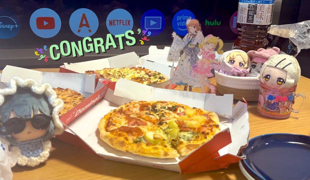 「よしごりさんと当選祈願をし…渋谷を大満喫し…ピザを食べ…円盤を観た…… 」|もふくのイラスト