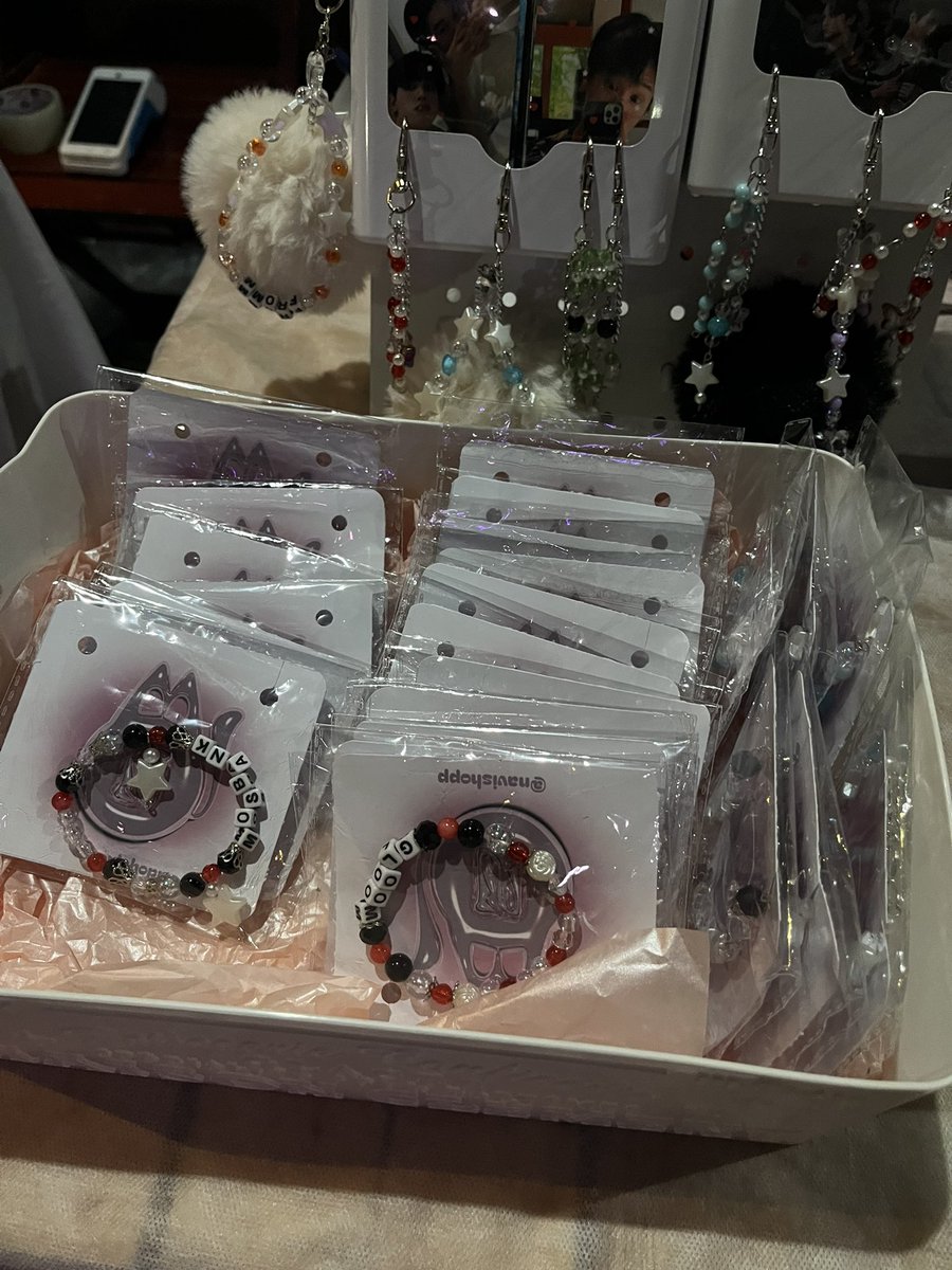 ✦ Navi Shop! tweet media
