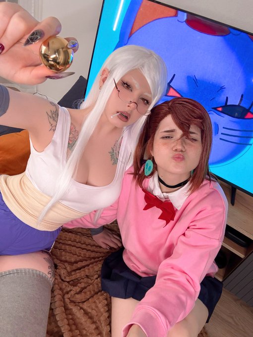 2 pic. POV: You&rsquo;re home alone with Momo and Seiko&hellip; Your next move? 😏👀✨ @torika_chaan https://t.co/R2<a href="/tag/thewitcher"class="tags"><span>#thewitcher</span></a>