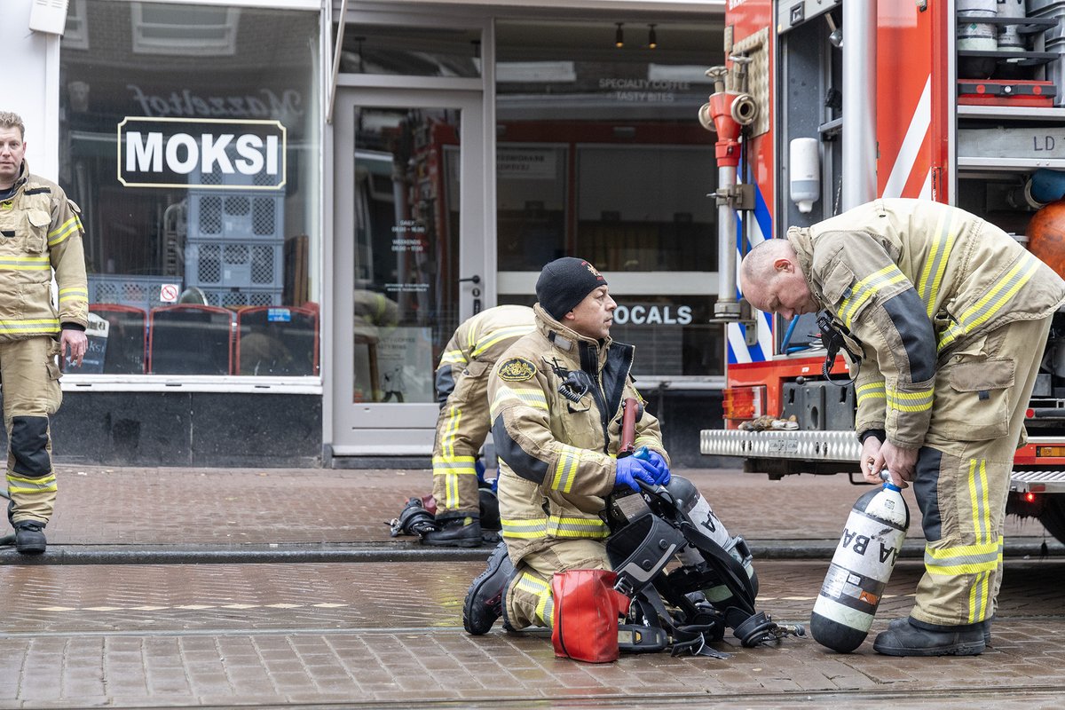 Uitslaande brand op bedrijventerrein