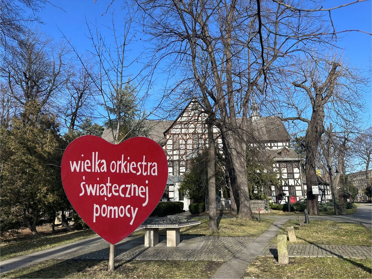 bozena_pytel's tweet photo. Jak co roku, także jutro podczas nabożeństwa w Kościele Pokoju w #Świdnica będziemy zbierać pieniądze na @fundacjawosp 
#Warto wspierać tę szczytną inicjatywę, która w tym roku #gra dla onkologii i hematologii dziecięcej. Zebrane pieniądze pomogą w zakupie niezbędnego sprzętu medycznego dla 
#dzieci. 

#Zapraszam na nabożeństwa do #kosciolpokojuwswidnicy w każdą niedzielę o g. 10. 
@PrzystanekD @Dolny_Slask