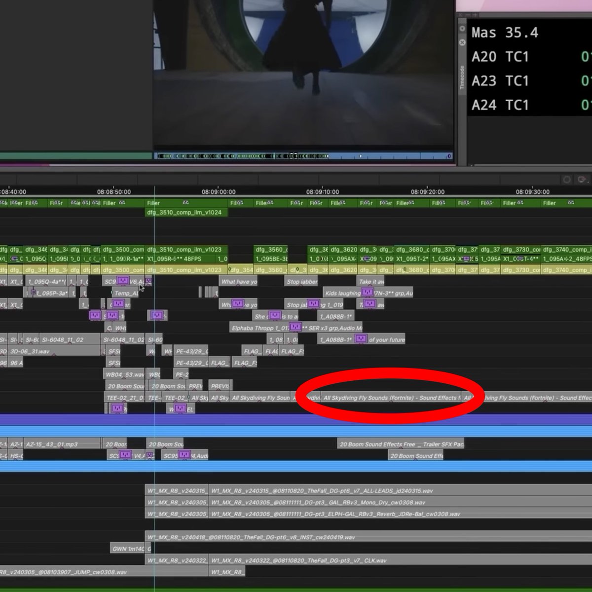Guille_GAG's tweet photo. Fun Fact: The Wicked movie used #Fortnite skydiving sounds for the 'Defying Gravity' scene! 😳

This was confirmed by the editor Myron Kerstein.