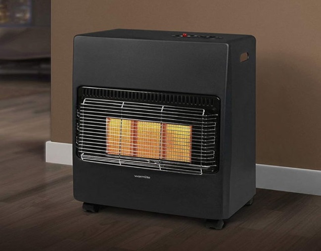 ❄️⚠️Amb el fred augmenta el risc d'intoxicacions amb estufes de gas... És important ventilar la vostra llar diàriament per assegurar l'entrada d'aire net a totes les habitacions. #BombersBCN