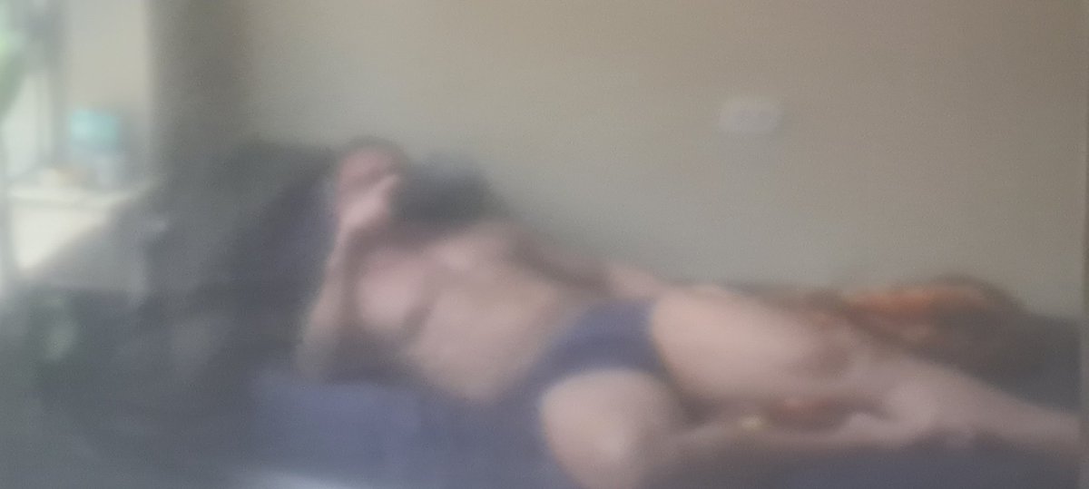 5_entao's tweet photo. De boinha em casa...vida de solteiro é assim!!!! https://t.co/bifNLCrOJR