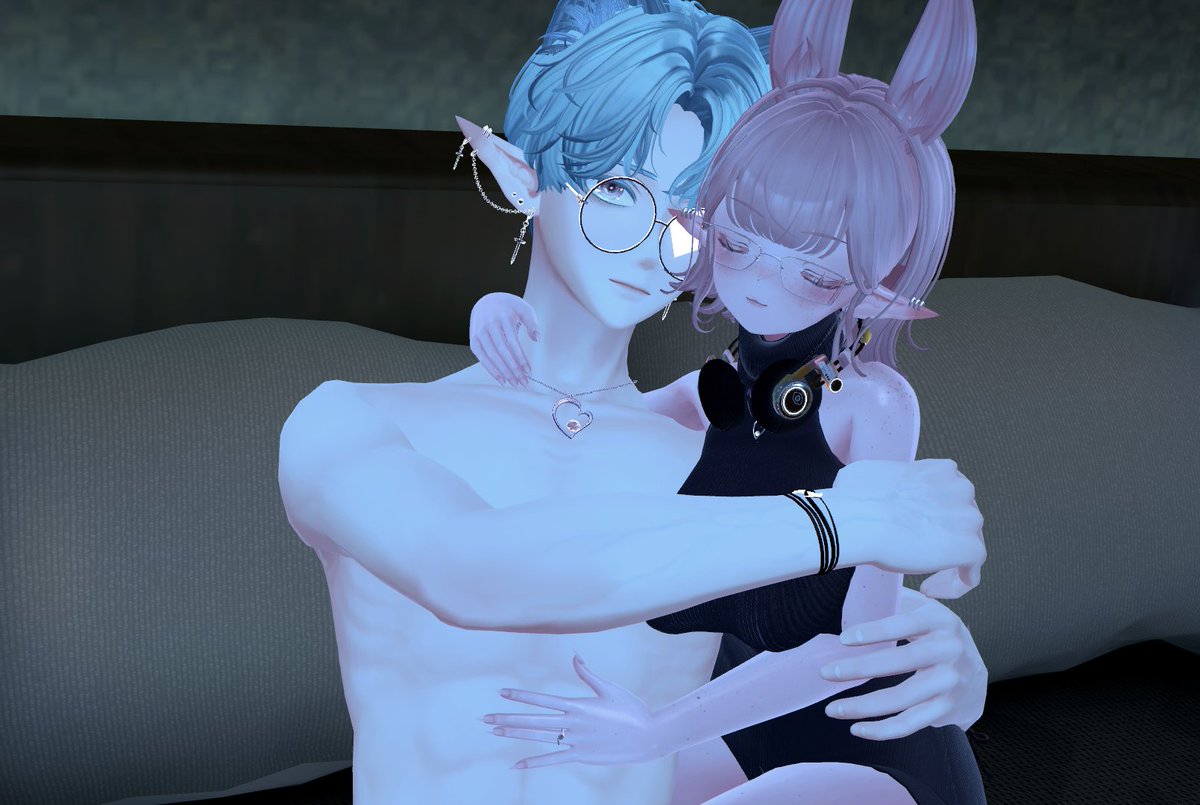 Just some comfy times. 

#vr #vrchat #vtuber #bunnygirl #elf #lewdtuber