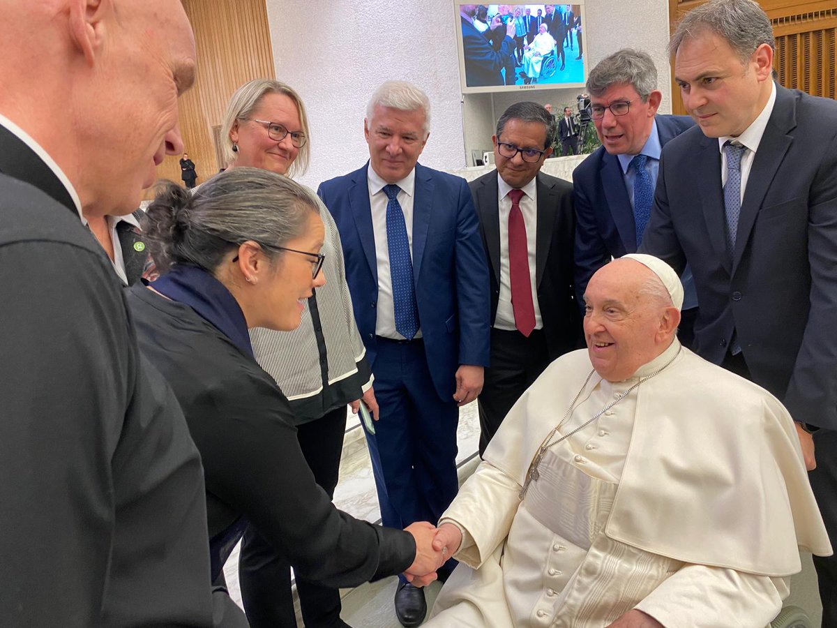 Alistair Dutton tweet media