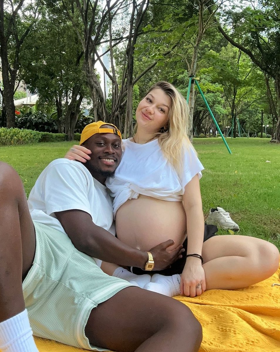 Mixed Family tweet media